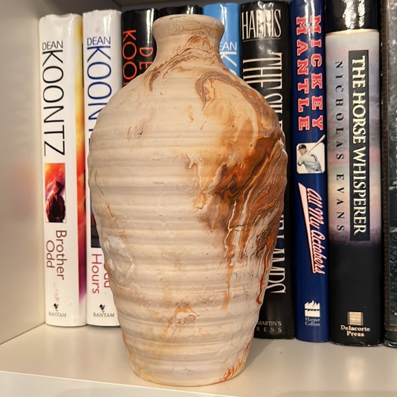 Old Native American Nemadji Pottery Vase colors of orange, brown & yello… - Picture 2 of 5